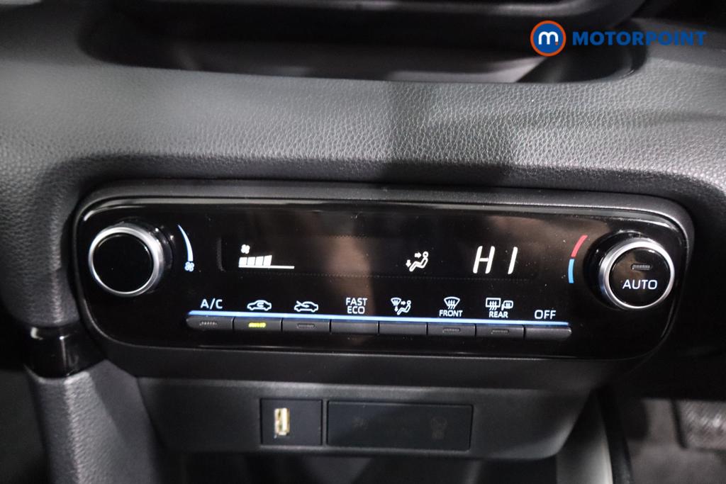 Used Toyota Yaris 2022 for sale - 76985103: Photo 11