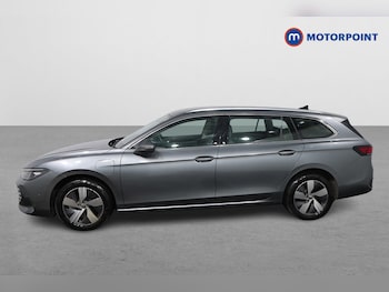 Used Volkswagen Passat 2025 for sale - 77649147: Photo