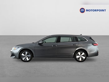 Used Volkswagen Passat 2025 for sale - 78353708: Photo