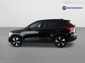 Used Volvo XC40 2023 for sale - 79528551: Photo