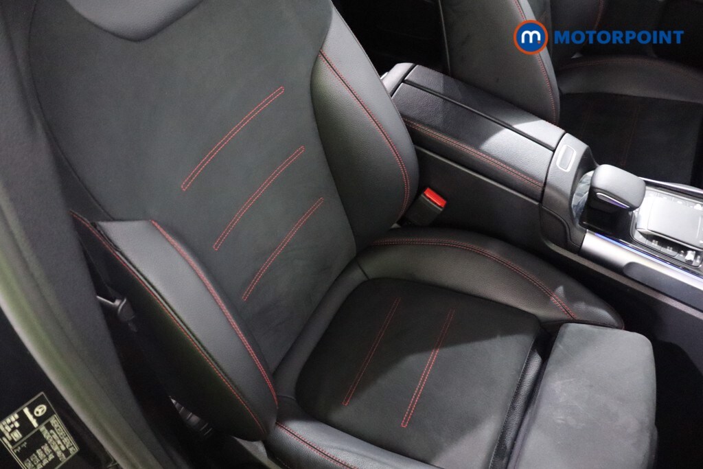 Used Mercedes-Benz GLB 2021 for sale - 77505899: Photo 32