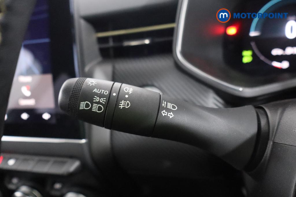 Used Renault Clio 2023 for sale - 76862586: Photo 18