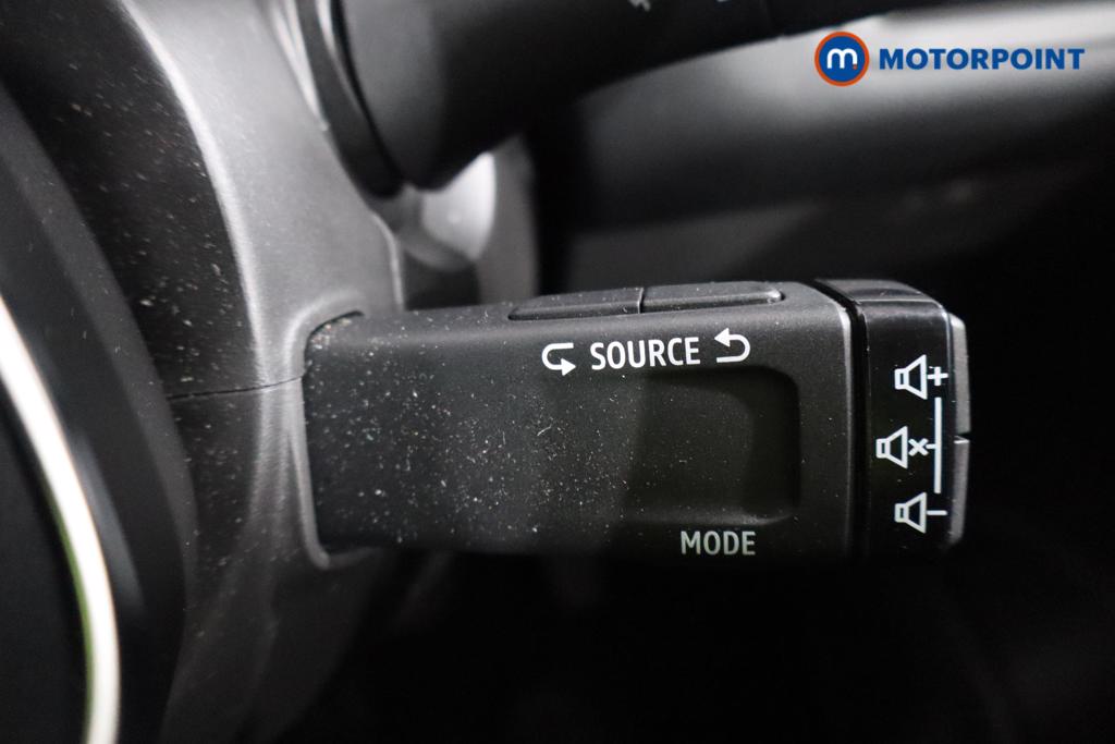 Used Renault Captur 2023 for sale - 77639759: Photo 18