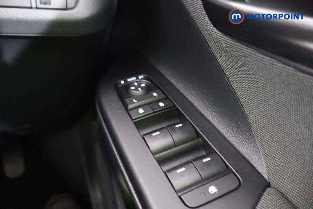 Used Toyota C-HR 2024 for sale - 76862774: Photo 19