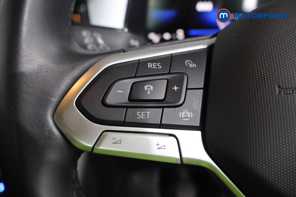 Used Volkswagen T-Roc 2023 for sale - 76056223: Photo 16