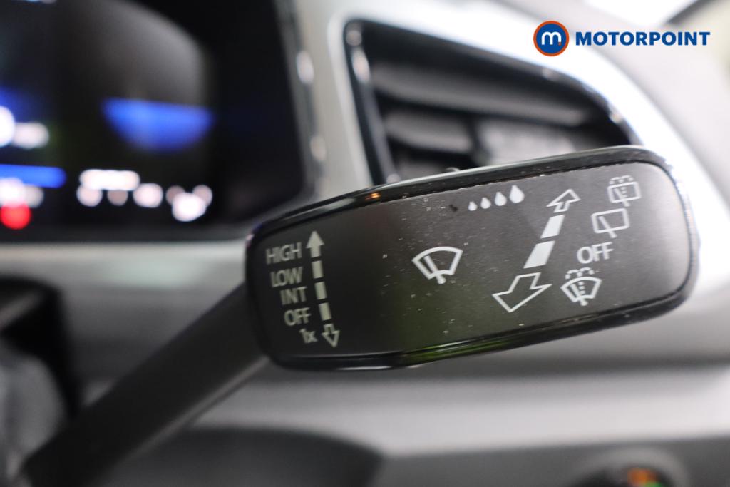 Used Volkswagen T-Roc 2023 for sale - 76056223: Photo 17