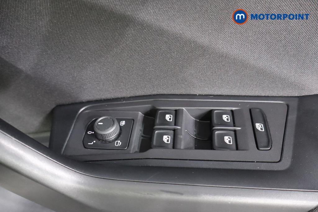 Used Volkswagen T-Roc 2023 for sale - 76056223: Photo 20