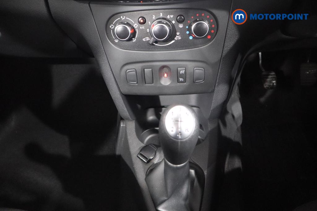 Used Dacia Sandero 2018 for sale - 76355771: Photo 11