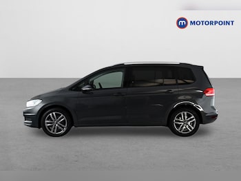 Used Volkswagen Touran 2025 for sale - 79511171: Photo