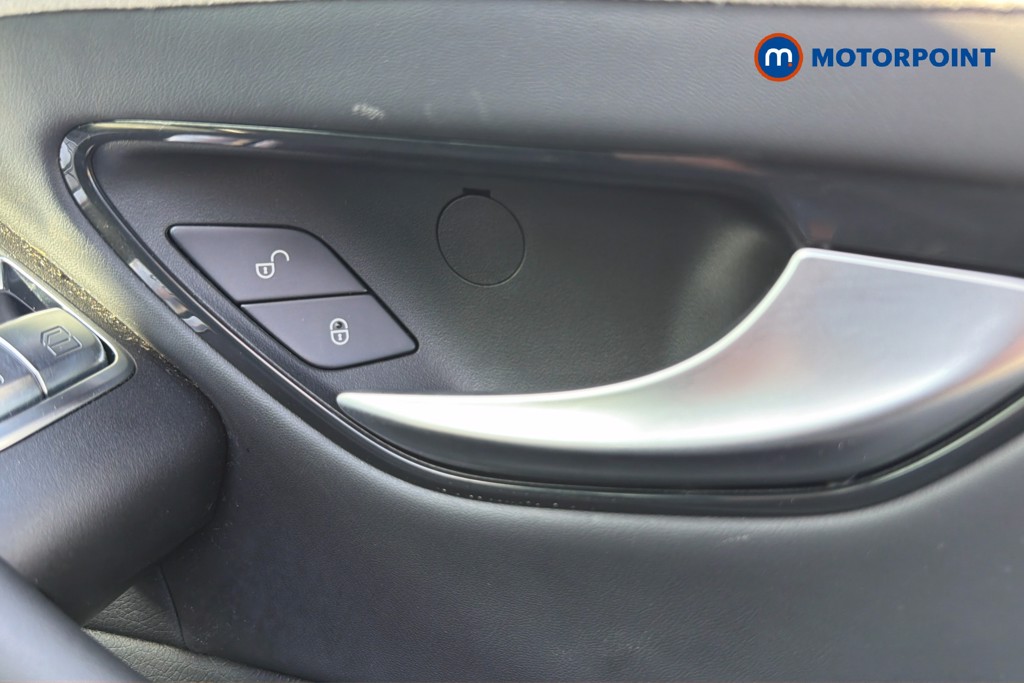 Used Mercedes-Benz C Class 2021 for sale - 77981357: Photo 38