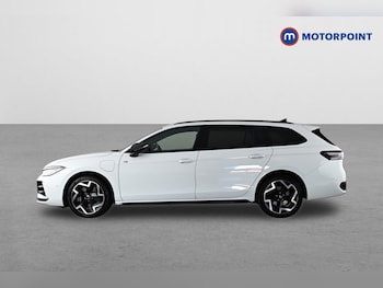 Used Volkswagen Passat 2025 for sale - 79528598: Photo