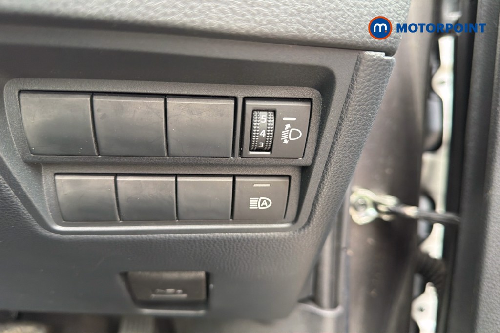 Used Toyota Yaris Cross 2024 for sale - 77872797: Photo 17