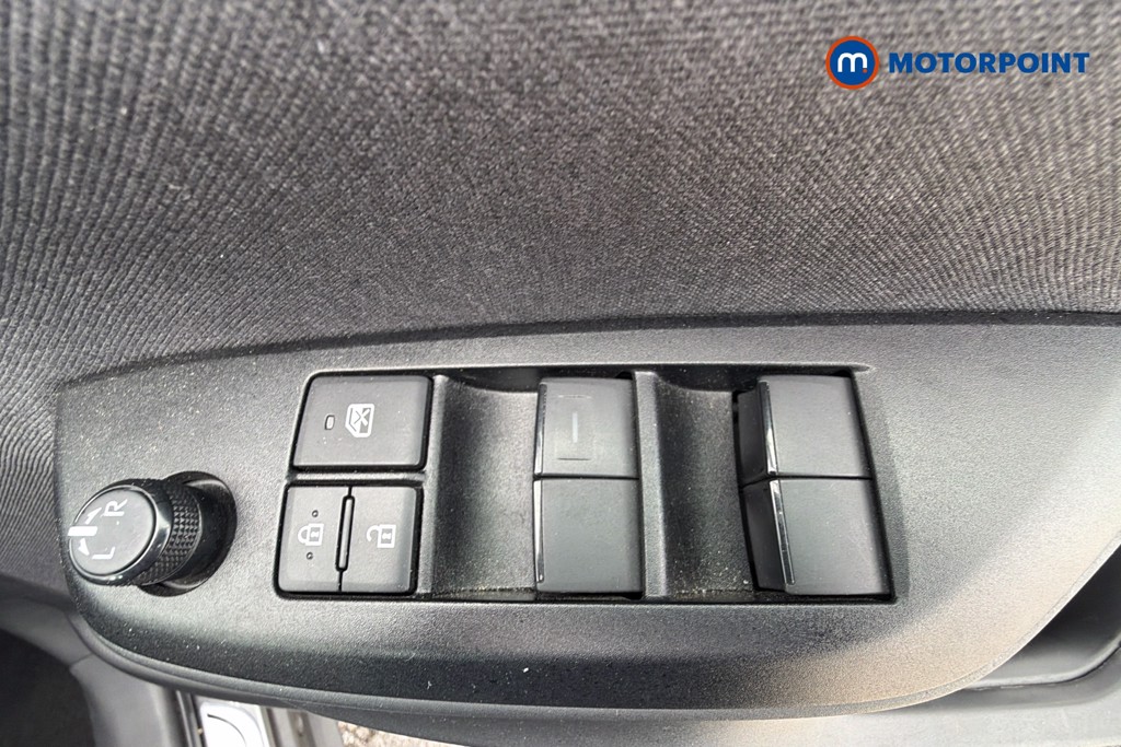 Used Toyota Yaris Cross 2024 for sale - 77872797: Photo 19