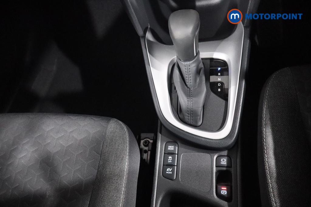 Used Toyota Yaris Cross 2024 for sale - 76209736: Photo 12