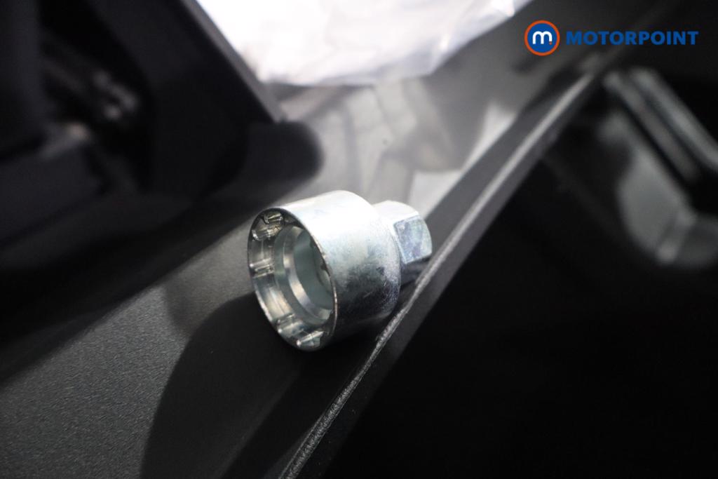 Used Ford Explorer 2025 for sale - 76322736: Photo 20