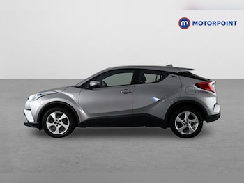 Used Toyota C-HR 2017 for sale - 79528612: Photo