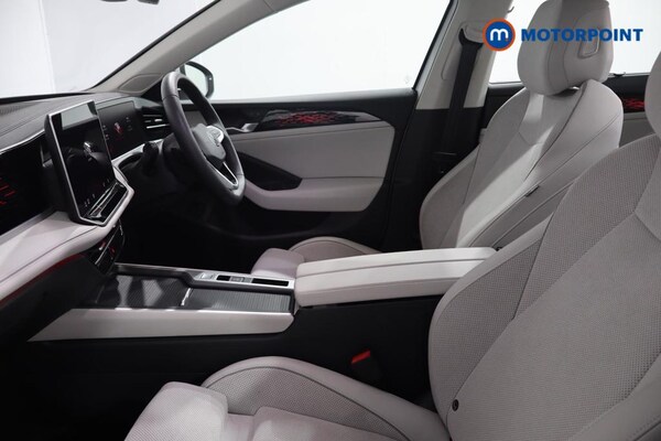 Used Volkswagen Passat 2025 for sale - 75692466: Photo 22
