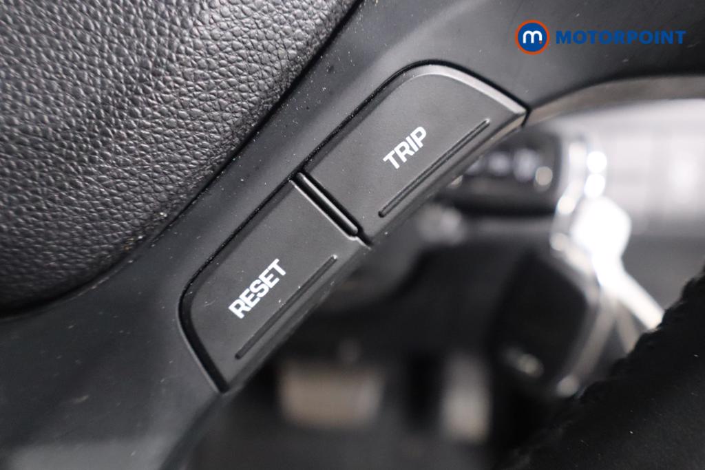 Used Hyundai i10 2018 for sale - 76278726: Photo 18