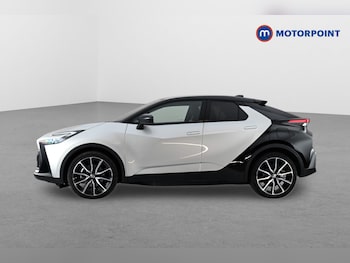 Used Toyota C-HR 2024 for sale - 78432302: Photo