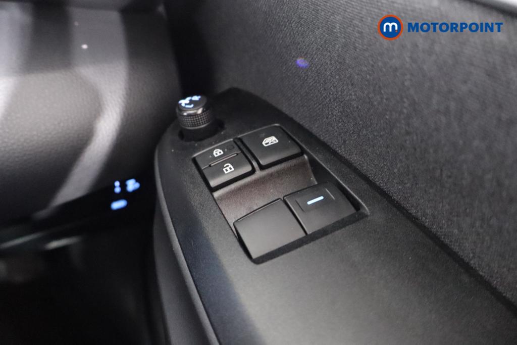 Used Toyota Yaris 2023 for sale - 76933741: Photo 23