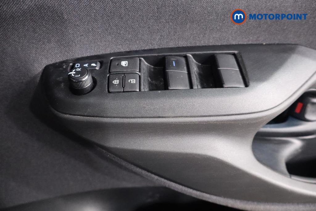 Used Mazda Mazda2 HYBRID 2022 for sale - 76653695: Photo 16