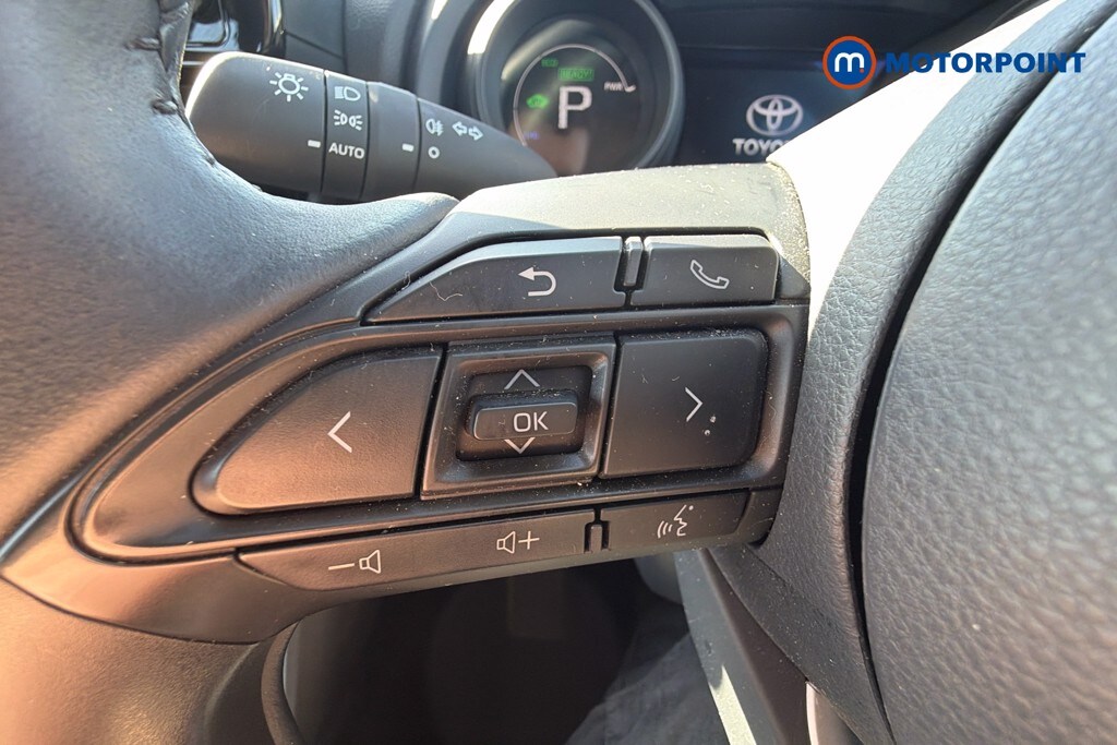 Used Toyota Yaris Cross 2024 for sale - 77935350: Photo 11