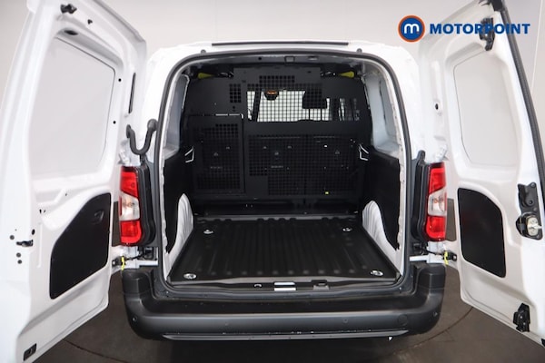 Used Citroen Berlingo 2025 for sale - 76104917: Photo 23