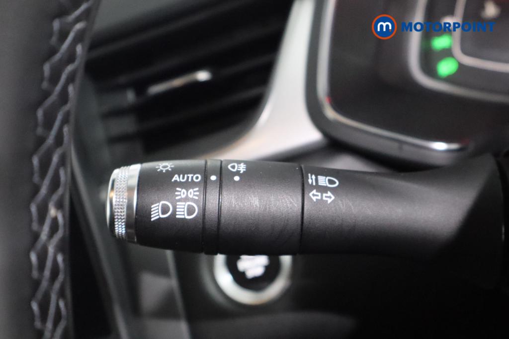 Used Renault Captur 2021 for sale - 76985129: Photo 19