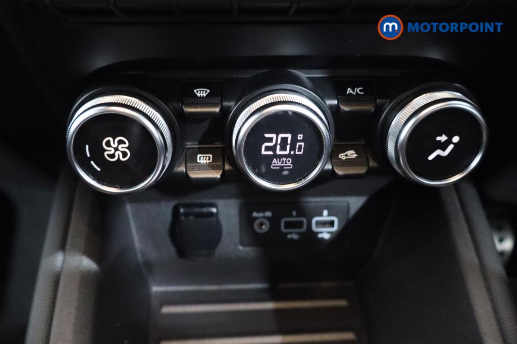 Used Renault Clio 2020 for sale - 77679643: Photo 11