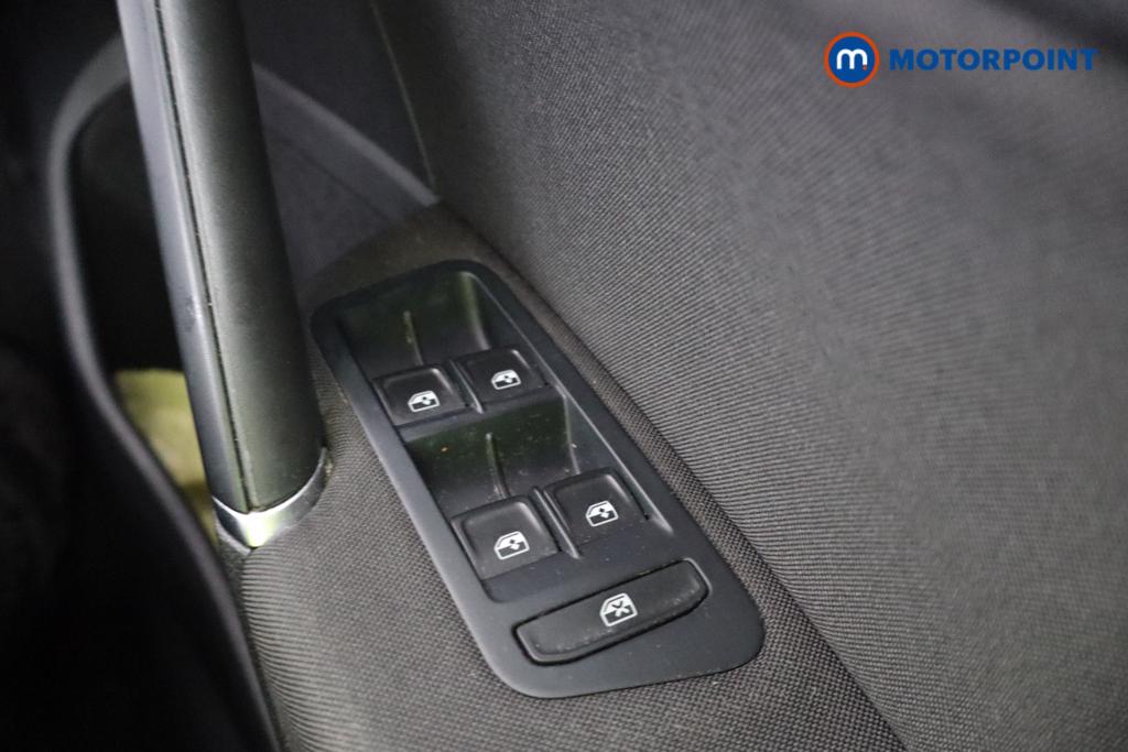 Used Volkswagen Golf 2020 for sale - 77106747: Photo 20