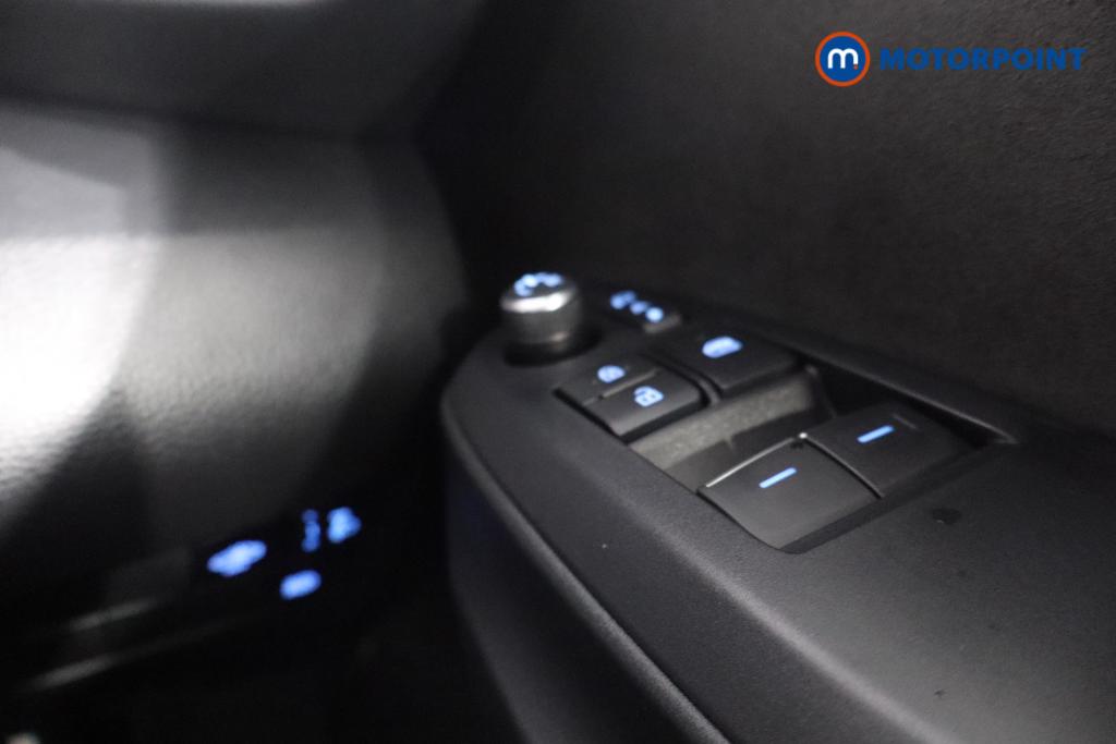 Used Toyota Yaris 2022 for sale - 76355776: Photo 21