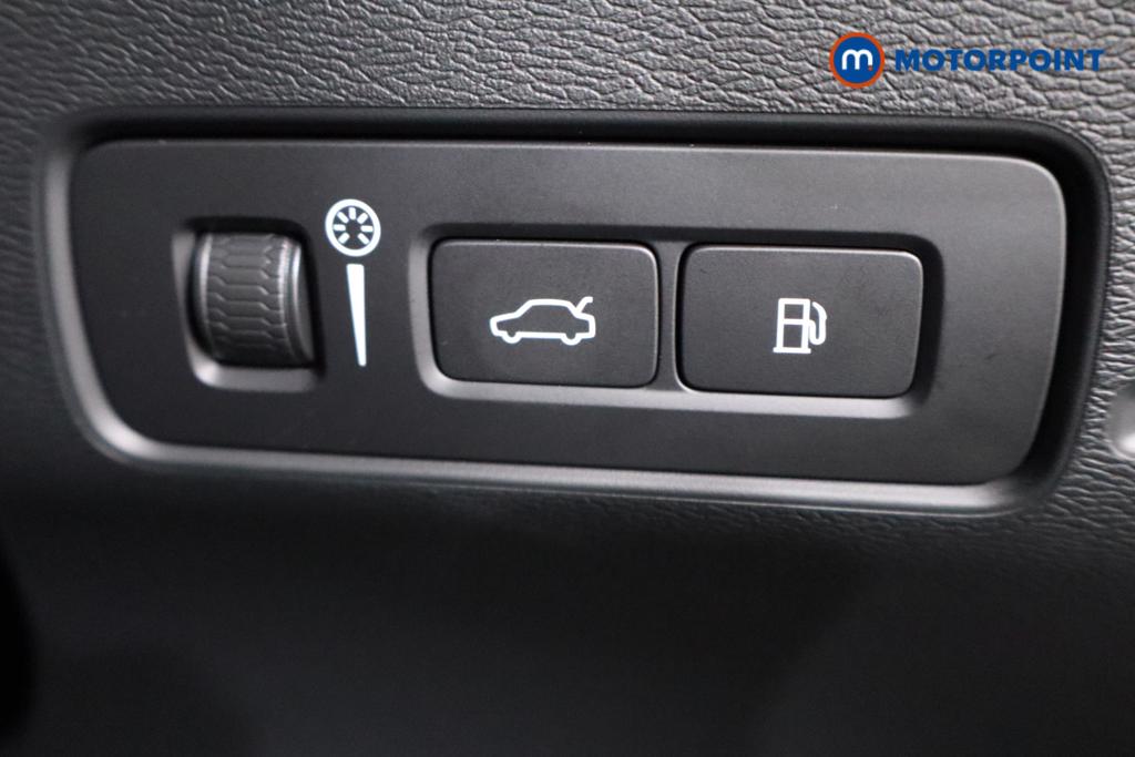 Used Volvo XC40 2023 for sale - 77691811: Photo 21