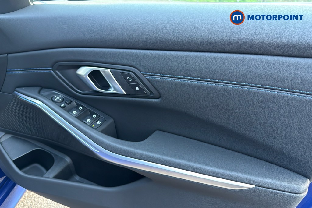 Used BMW 3 Series 2024 for sale - 77848959: Photo 21