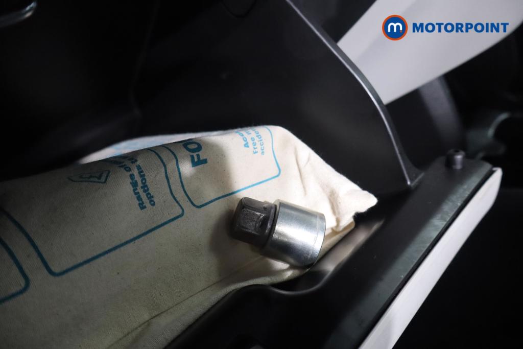 Used Suzuki Swift 2024 for sale - 76416008: Photo 23