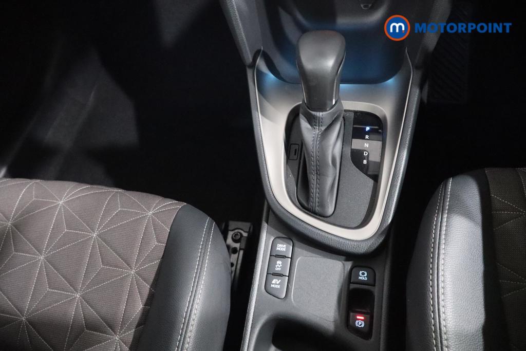 Used Toyota Yaris Cross 2023 for sale - 76206345: Photo 11