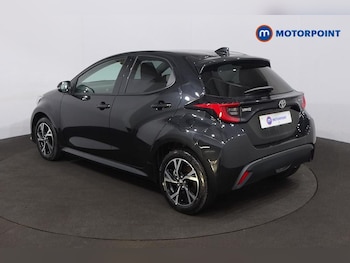 Used Toyota Yaris 2024 for sale - 76494815: Photo