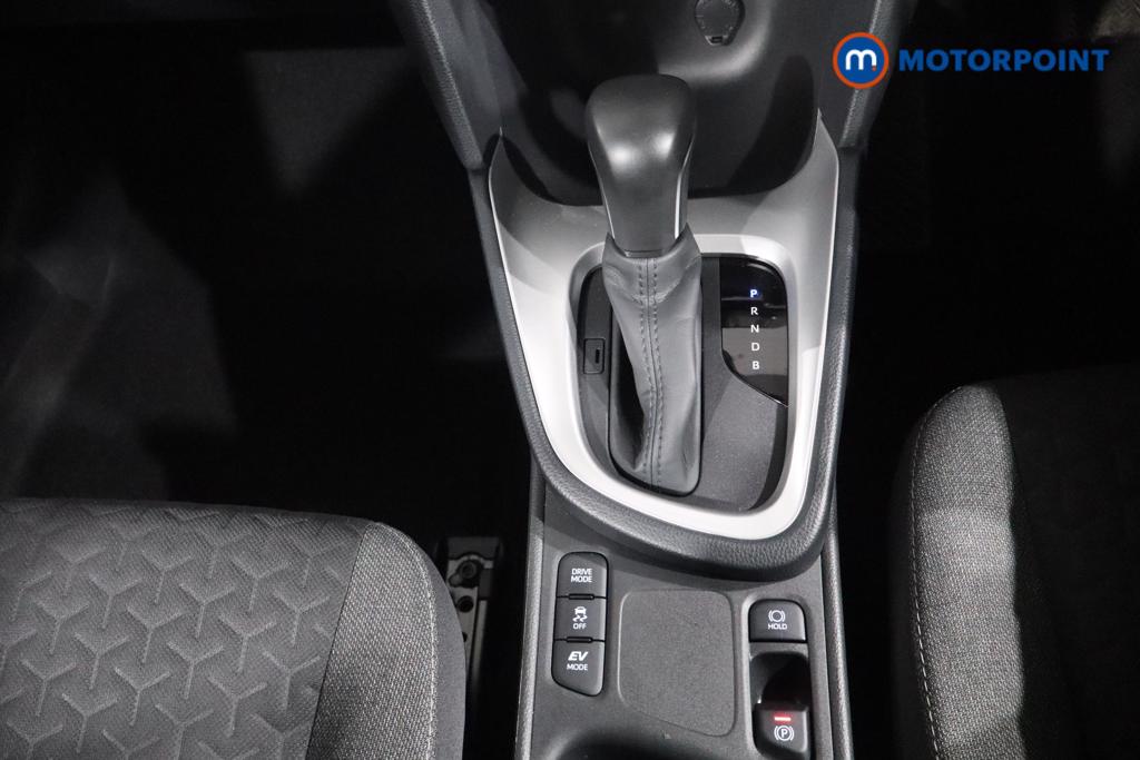 Used Toyota Yaris Cross 2023 for sale - 77180168: Photo 12