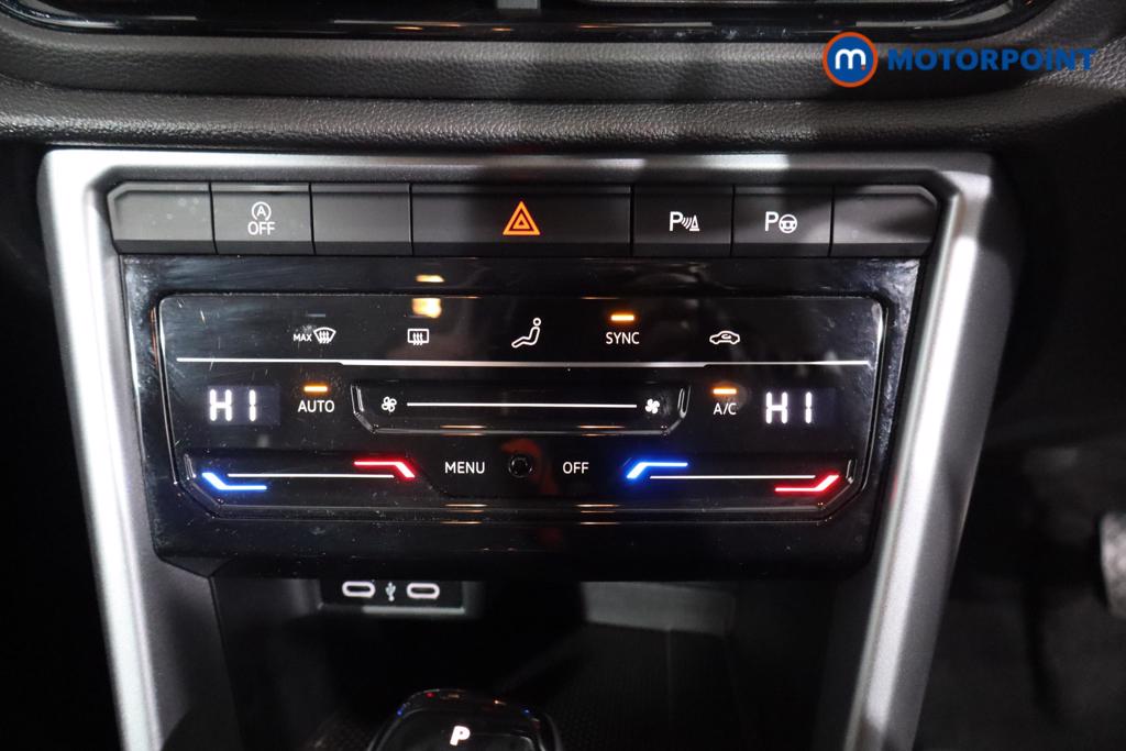 Used Volkswagen T-Roc 2022 for sale - 76641329: Photo 12