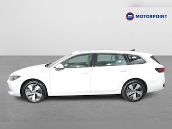 Used Volkswagen Passat 2025 for sale - 75692625: Photo