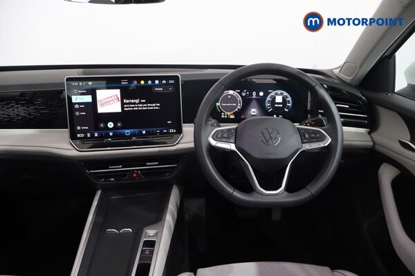 Used Volkswagen Passat 2025 for sale - 75692625: Photo 9