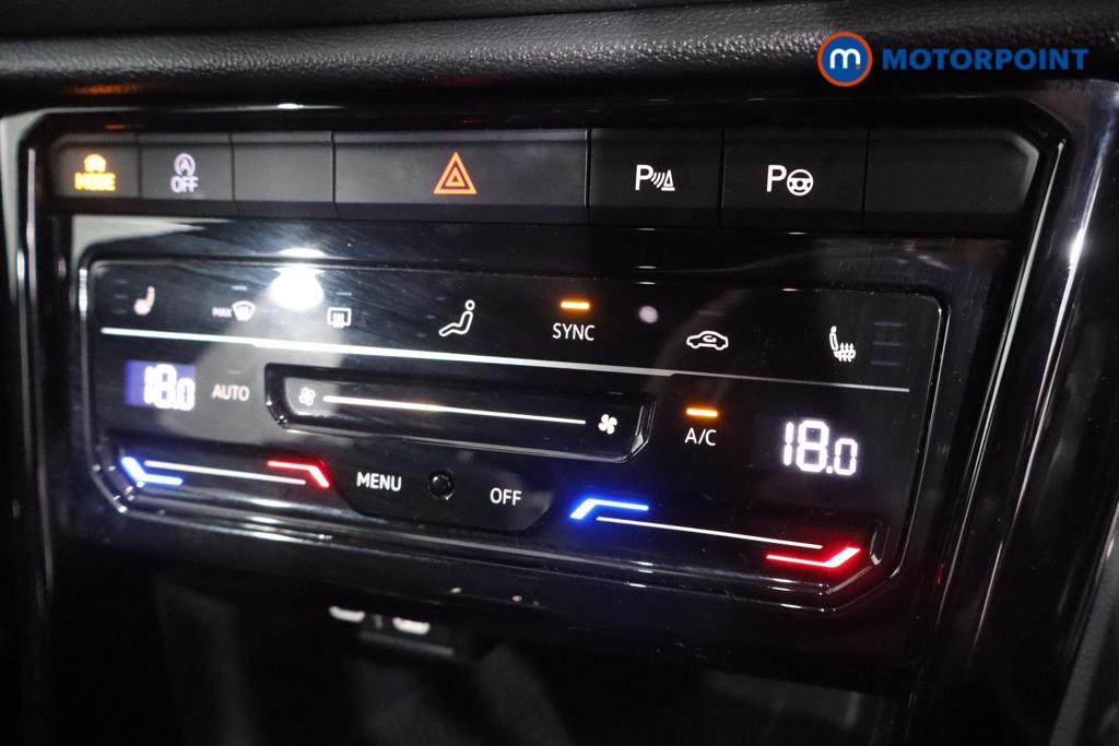 Used Volkswagen T-Roc 2023 for sale - 76491457: Photo 11