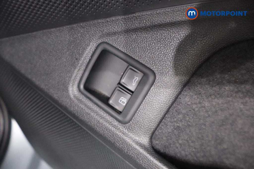 Used Volkswagen Passat 2025 for sale - 77545979: Photo 22