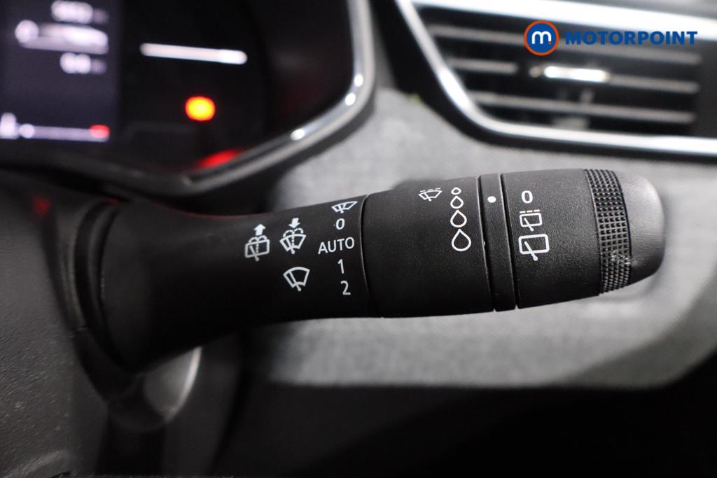 Used Renault Clio for sale - 77502124: Photo 18