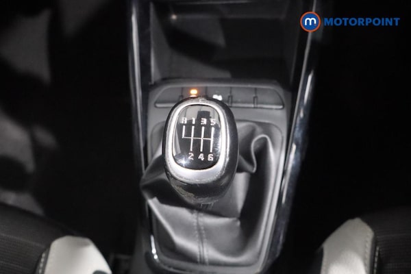 Used Kia Stonic 2019 for sale - 76147096: Photo 12