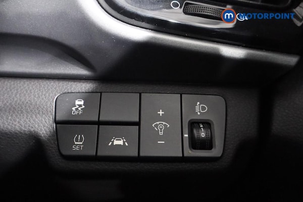 Used Kia Stonic 2019 for sale - 76147096: Photo 19