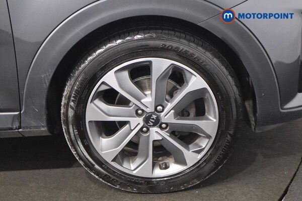 Used Kia Stonic 2019 for sale - 76147096: Photo 28