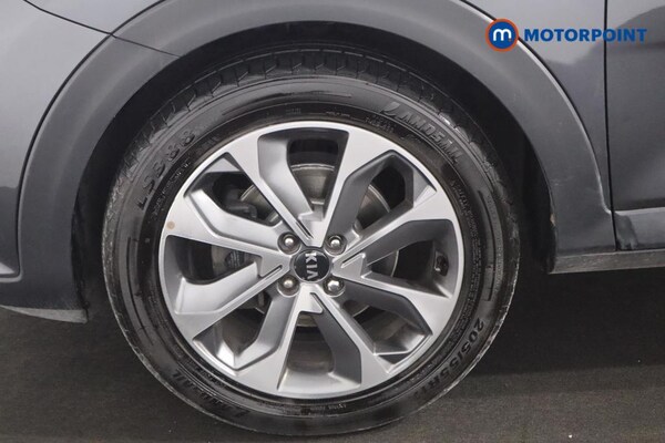 Used Kia Stonic 2019 for sale - 76147096: Photo 29