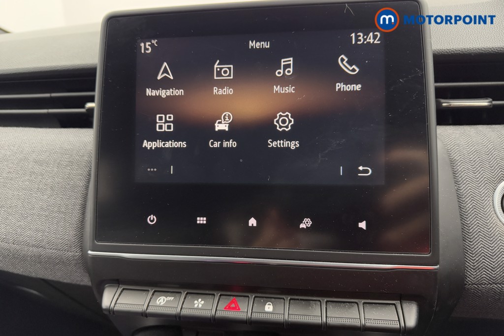 Used Renault Clio 2024 for sale - 76038304: Photo 15