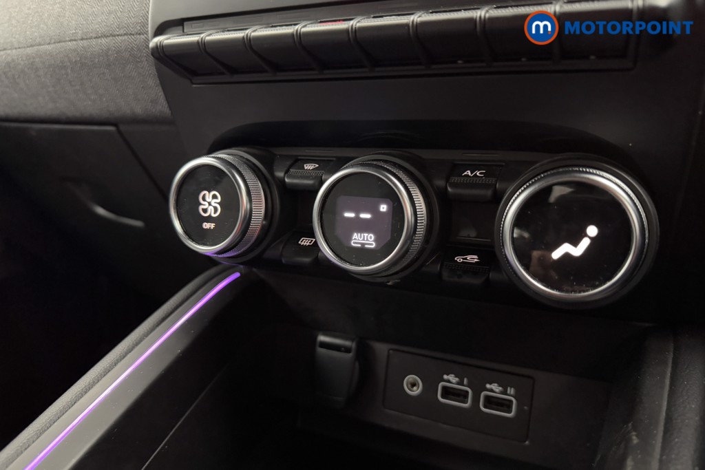 Used Renault Clio 2024 for sale - 76038304: Photo 20