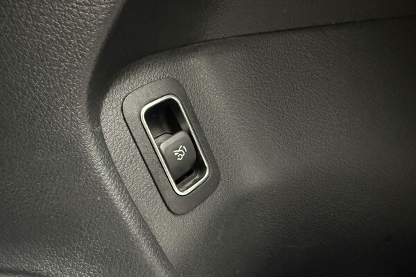 Used Mercedes-Benz A-Class 2022 for sale - 76278877: Photo 30
